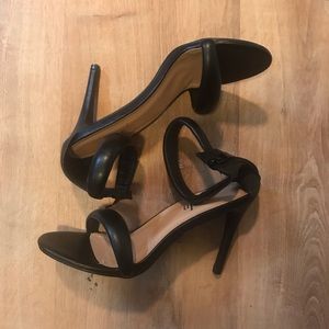 Black High Heels NWOT